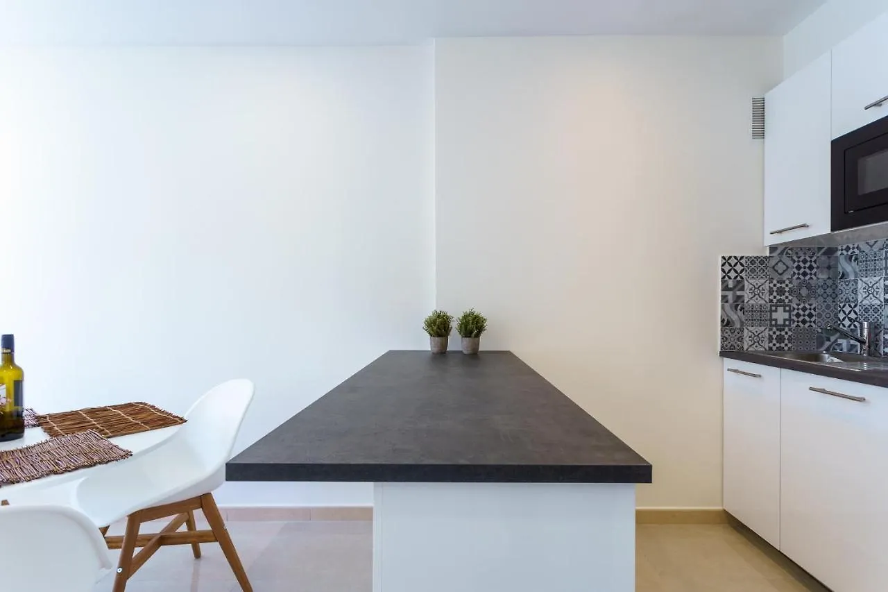 Malagasuite Cozy Apartment In Fuengirola